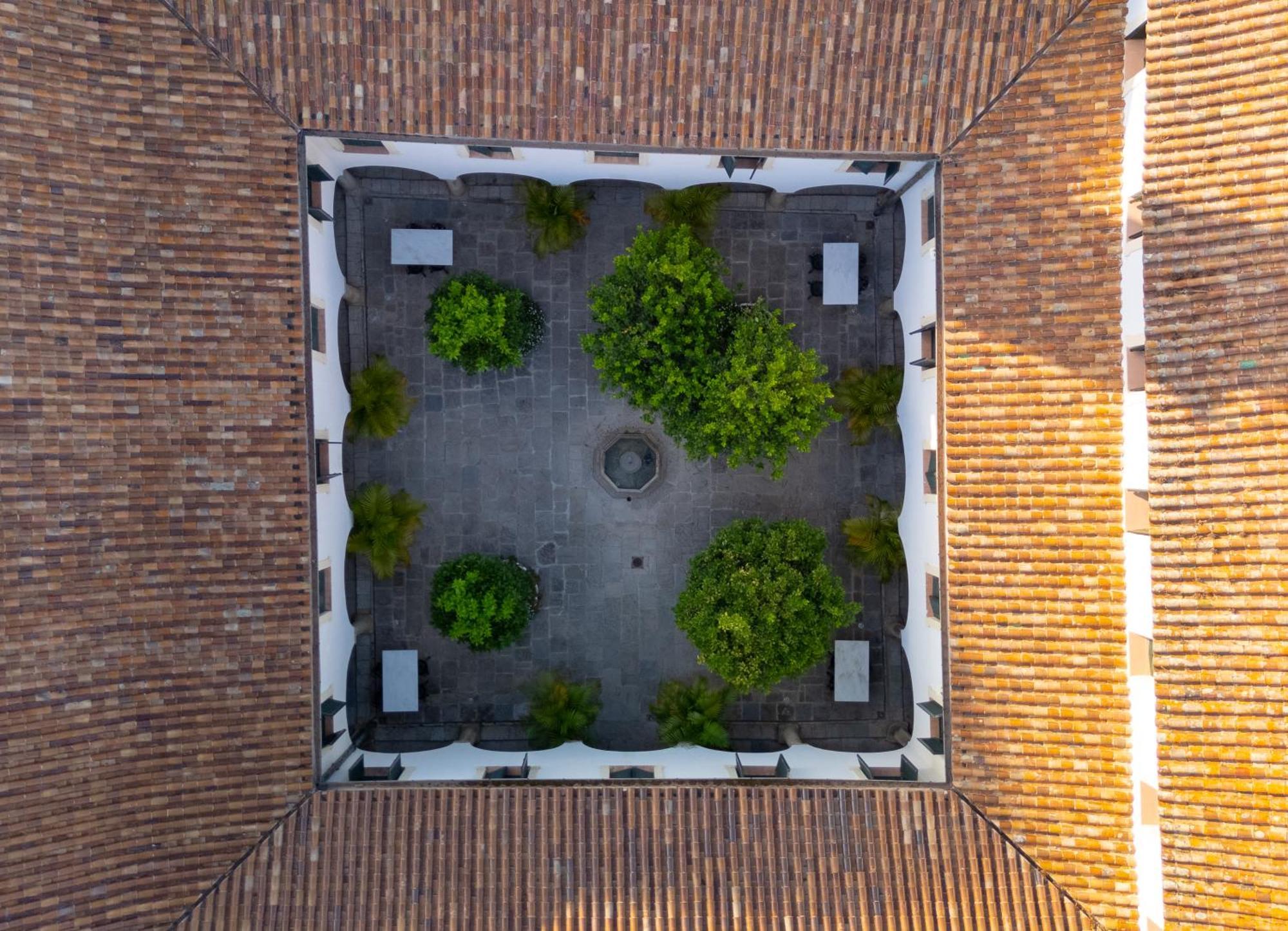 La Almoraima Hotel Кастельяр-Де-Ла-Фронтера Экстерьер фото