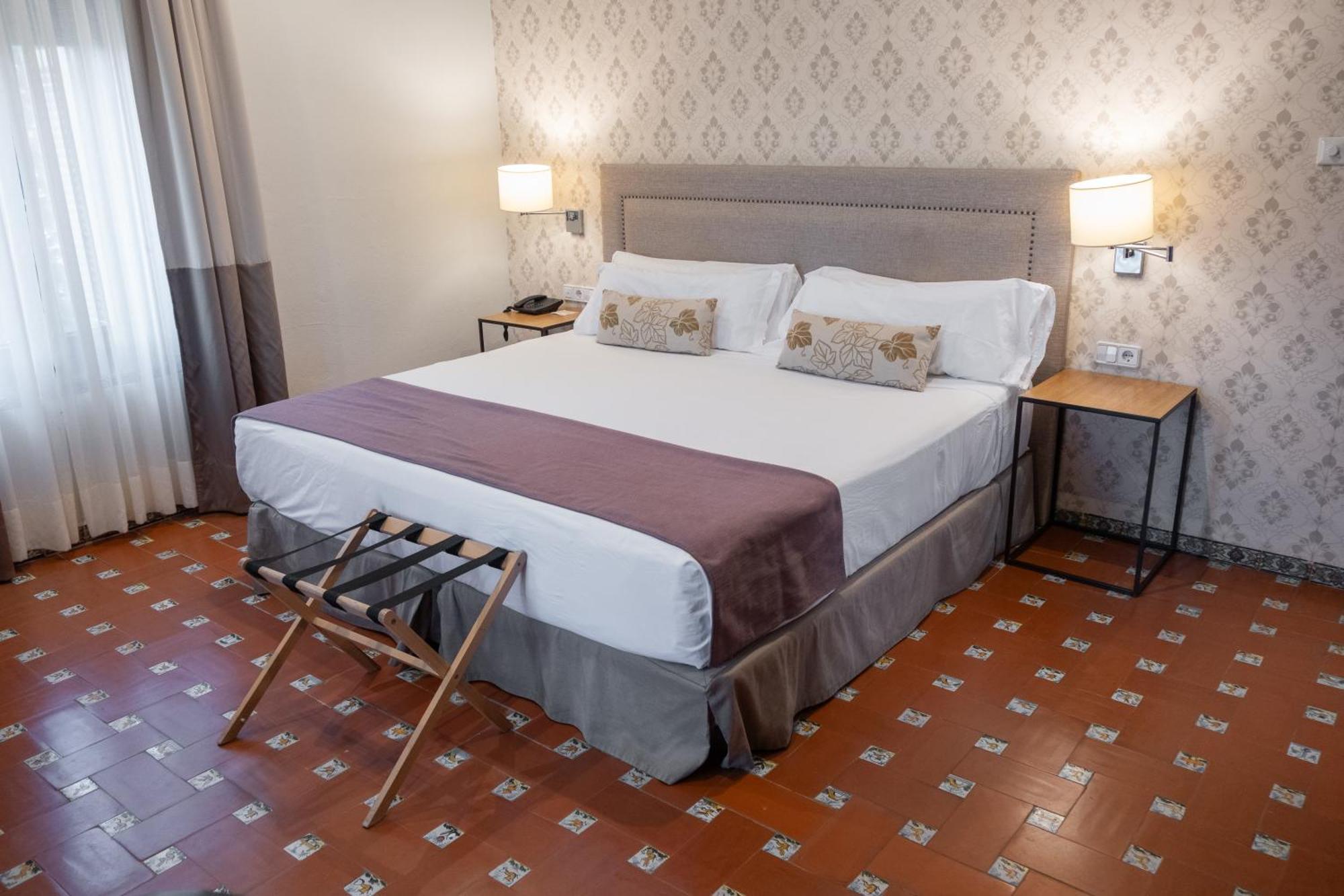 La Almoraima Hotel Кастельяр-Де-Ла-Фронтера Экстерьер фото